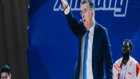 特朗普呼吁乌克兰总统加快行动