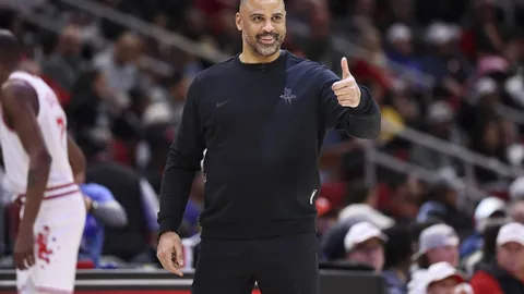 大乐透期号专家推荐：主队让值分析及连胜历史