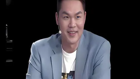 索斯盖特剖析：年轻男性群体沉迷游戏与色情，封闭自我行为现象